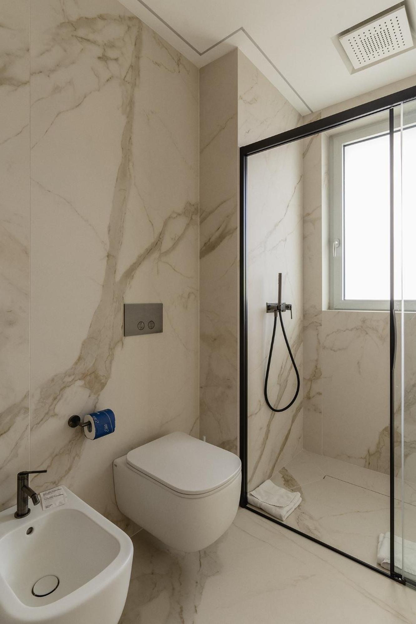 Park Penthouse & Pool - Heated Pool - Bari