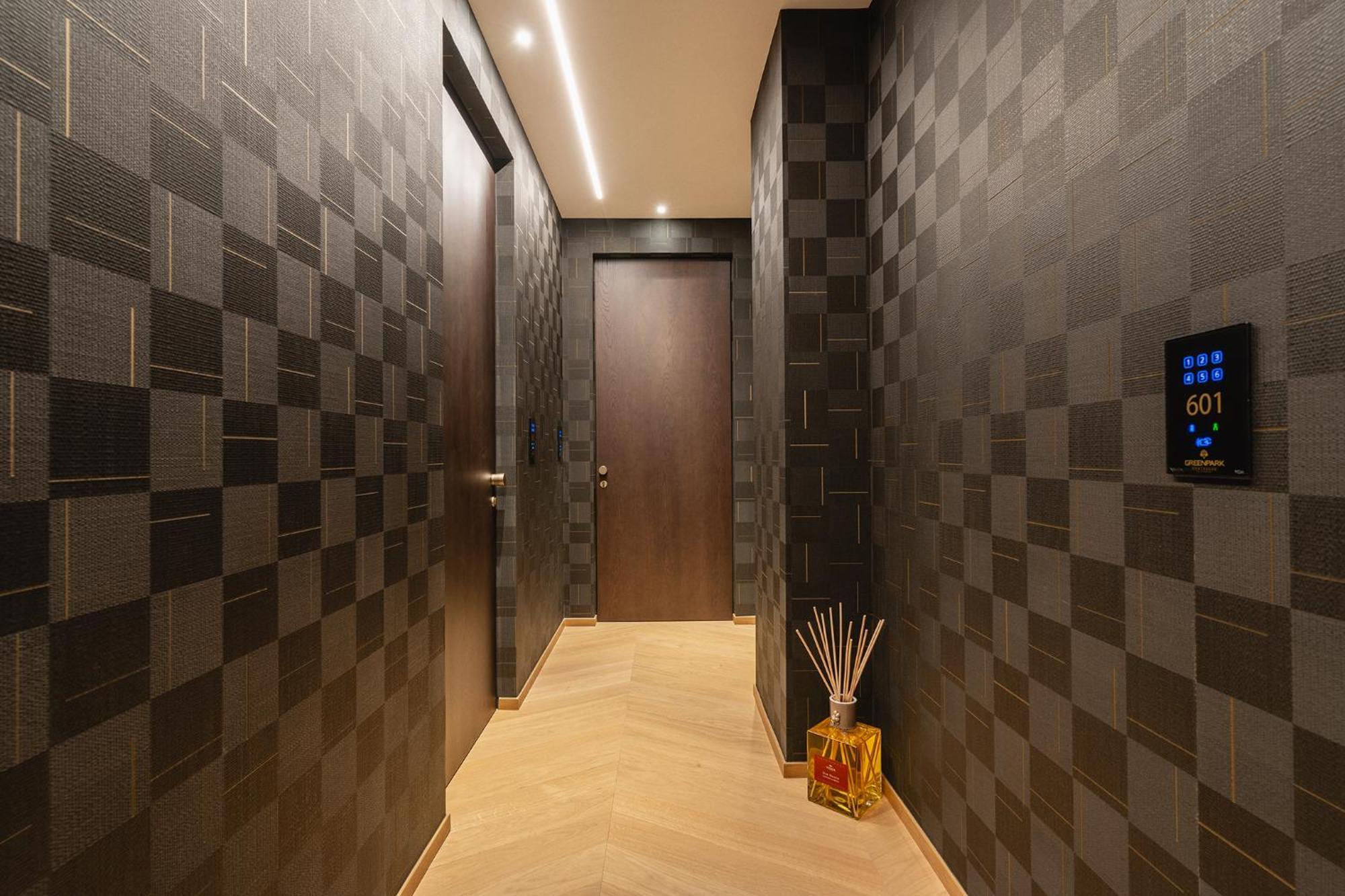 Park Penthouse & Pool - Heated Pool - * Bari